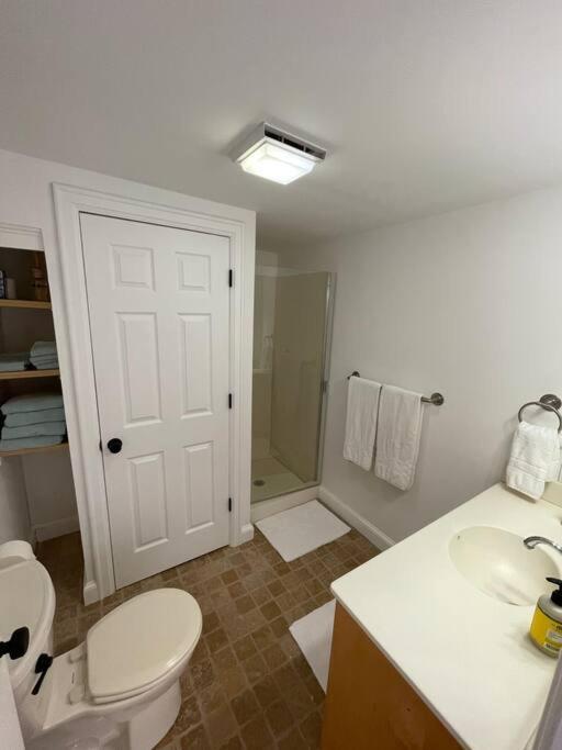 Updated Historic Water St 2 Bdr, 2 Bath Apartment. Apartment Eastport